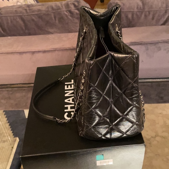 Chanel tote lamb skin quilted black bag - Picture 6 of 15